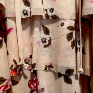 WHBM floral ruffle tank size Medium